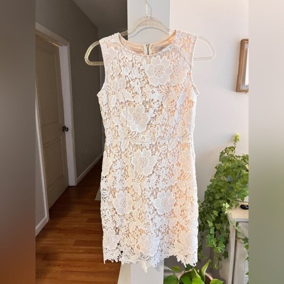 ANN TAYLOR LOFT White Lace Overlay Sleeveless Mini Dress -  www.ice4pros.com.br